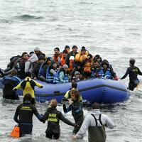 sempat-ditolak-italia-ratusan-migran-afrika-akhirnya-diterima-di-spanyol