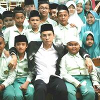 penelitian-tgb-masuk-10-besar-tokoh-nasional-terpopuler