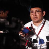 fadli-pelantikan-iriawan-hanya-dagelan-politik-pemerintah