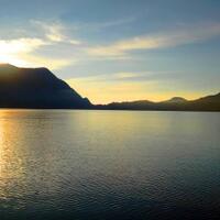 indahnya-danau-gunung-tujuh-di-jambi