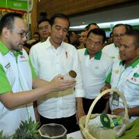 jokowi-sambangi-pameran-pertanian-di-jcc