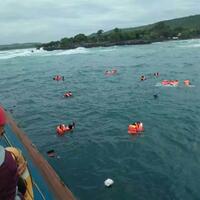 kapal-feri-tenggelam-di-perairan-selayar
