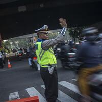 asian-games-jadi-momentum-masyarakat-beralih-ke-transportasi-umum