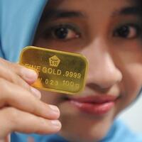 harga-emas-hari-ini-turun-rp-5000-menjadi-rp-644000-per-gram