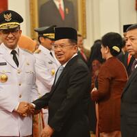 anies-menumpang-mobil-kalla-hadiri-halalbihalal-pbnu