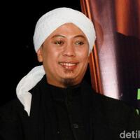 kabar-poligami-hingga-perceraian-anaknya-ibunda-opick-dibully-banyak-orang