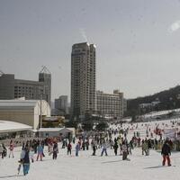 winter-in-korea-saatnya-main-salju