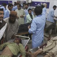 teror-bom-bunuh-diri-isis-di-pakistan133-orang-tewas