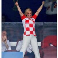 milf-21-peran-perempuan-di-lapangan-hijau-meningkat-di-piala-dunia-2018