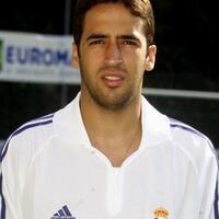 profil-leyenda-blanca-raul-gonzalez-blanco