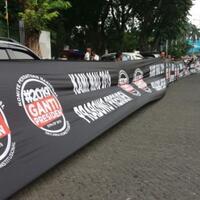 spanduk-raksasa--kami-mau-2019-prabowo-presiden--gentayangan-di-jakpus