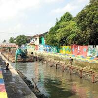 kali-item-di-jakarta-dipasang-waring-bagaimana-di-palembang