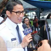 jalur-sepeda-tabrak-tiang-jadi-viral-sandiaga-uno-bilang-begini