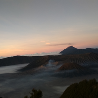 cari-tau-waktu-yang-pas-buat-nikmatin-sunrise-di-bromo