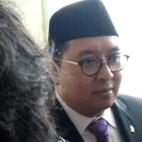 jokowi-minta-relawan-berani-berantem-fadli-zon-mungkin-refleksi-revolusi-mental