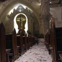gempa-ornamen-batu-di-langit-langit-gereja-katedral-denpasar-berjatuhan