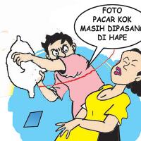 bini-simpan-foto-eks-pacar-rasa-cemburu-mengerucut