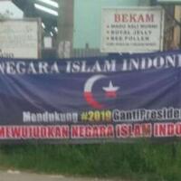 beredar-spanduk-nii-dukung-2019gantipresiden-di-banten