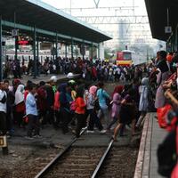 waktu-tempuh-krl-bogor-jakarta-bertambah-10-menit