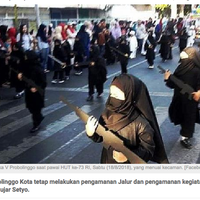 bocah-tk-pawai-pakai-cadar-dan-replika-senjata-ini-kata-polri