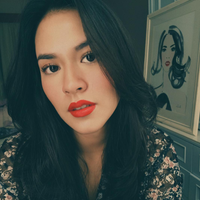 foto-foto-raisa-dengan-pilihan-lipstik-merah-cantik-atau-tua