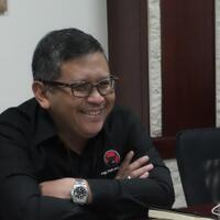 hasto-kik-tak-ada-jenderal-kardus-dan-mahar