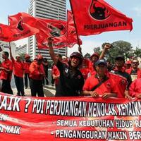 pdip-meski-tolak-jadi-ketua-timses-mahfud-md-tetap-bersama-jokowi