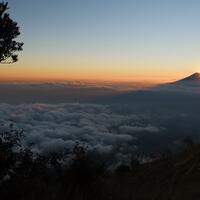 catper-4-mt-merbabu-3142-mdpl-luar-biasa-dingin-debu--track-vertikal