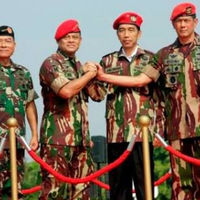 jokowi-minta-tni-polri-sosialisasikan-kinerja-pemerintah