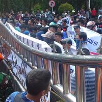 sejumlah-orang-tolak-kedatangan-neno-warisman-di-pekanbaru