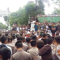 ratusan-orang-deklarasi-2019gantipresiden-di-depan-masjid-di-pekanbaru