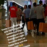 pelukan-pesilat-hanifan-satukan-jokowi-dan-prabowo