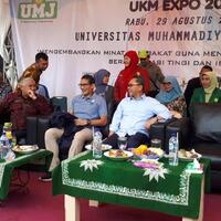 mahasiswa-umj-lantangkan-ganti-presiden-ini-respons-sandiaga