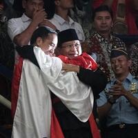kemesraan-jokowi-prabowo-turunkan-tensi-politik