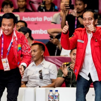 jaket-yang-dipakai-jokowi-di-asian-games-rp-300000-dan-sepatu-rp-400000
