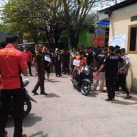 perintah-bakar-dari-balik-jeruji