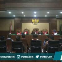 kontraktor-proyek-di-jambi-buka-bukaan-pengeluarannya-untuk-zumi-zola