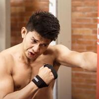 aslinyalo-tinju-kiri-iko-uwais-kalahkan-aktor-hollywood