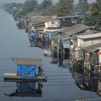 kebijakan-anies-ditolak-lurah