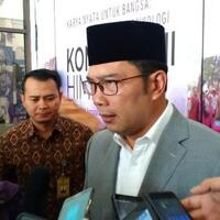sandi-minta-gubernur-tak-urusi-pilpres-ridwan-kamil-tolong-ngaca