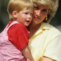 hadiah-kocak-putri-diana-untuk-pangeran-harry-saat-umur-1-tahun