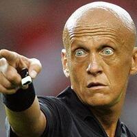 gaya-galak-pierluigi-collina-agan-teringat-apanya