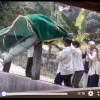 jenazah-tercebur-ke-kolam-ikankonon-suka-abaikan-suara-azan-karena-hobi-memancing