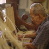 warung-ngumpul-penggemar-kamera-analog---part-5