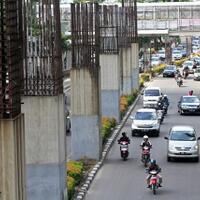 11-tahun-tiang-pemancang-monorail-mangkrak