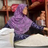 ketar-ketir-pedagang-beras-banyumas-di-tengah-kabar-impor