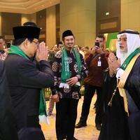 prabowo-menari-pedang-di-depan-para-pejabat-kerajaan-arab-saudi