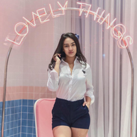 6-style-liburan-anya-geraldine-yang-bikin-pria-susah-kedip