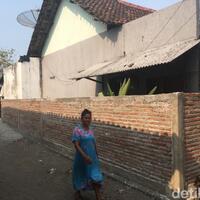 rumah-khotijah-diblokade-seger-warga-urusan-air-saja-kok-jadi-perkara