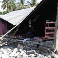 gempa-6-sr-guncang-donggala-1-warga-meninggal